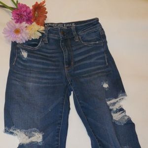 High waisted distressed Jeans